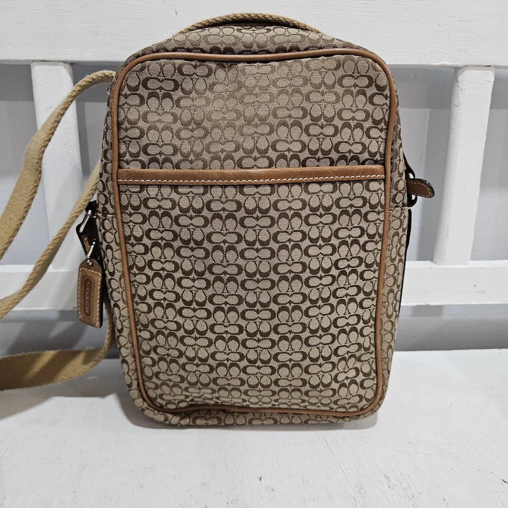 Coach Signature Mini C Camera/Sling Adjustable Bag Unisex Canvas & Leather